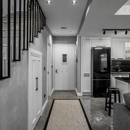 Szálloda Ena Boutique & Residences