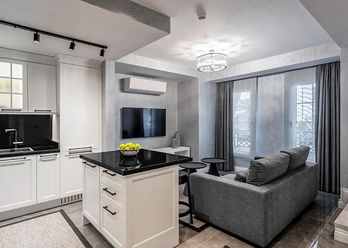 Ena Boutique & Residences 4*