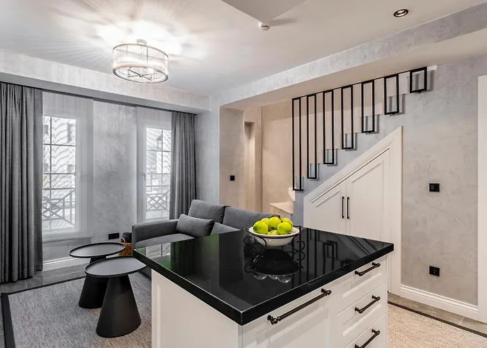 Ξενοδοχείο Ena Boutique & Residences 4*