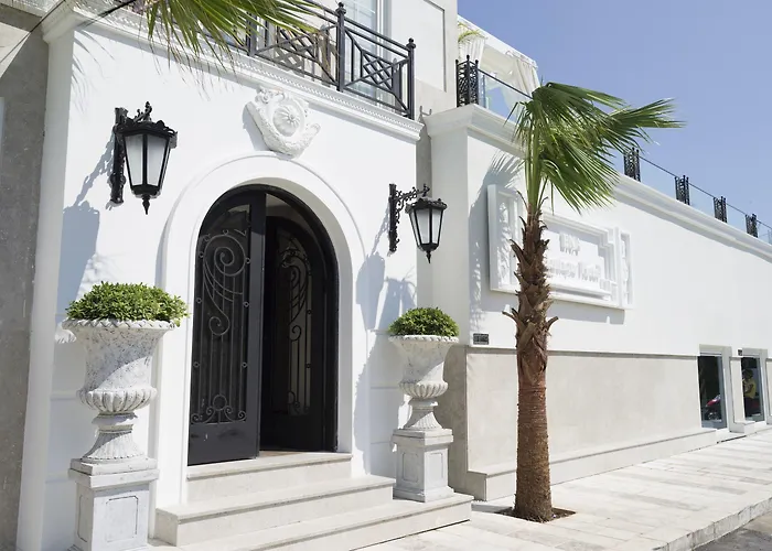 Ena Boutique & Residences 4*