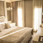 Ena Boutique & Residences فندق 4*