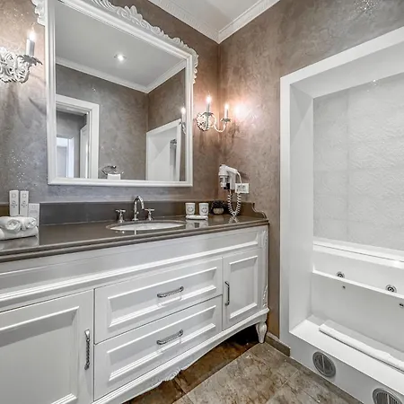 Ena Boutique & Residences