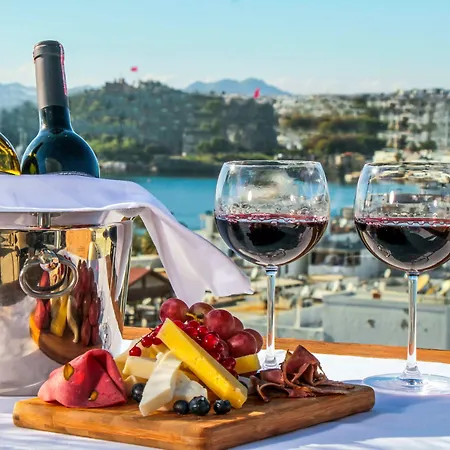 Ena Boutique & Residences Hotell