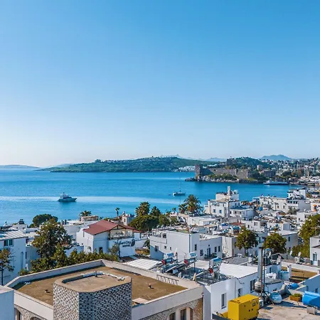 Ena Boutique & Residences Hotel 4*