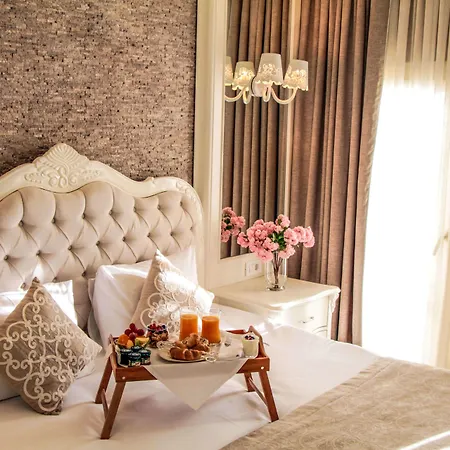 Otel Ena Boutique & Residences 4*