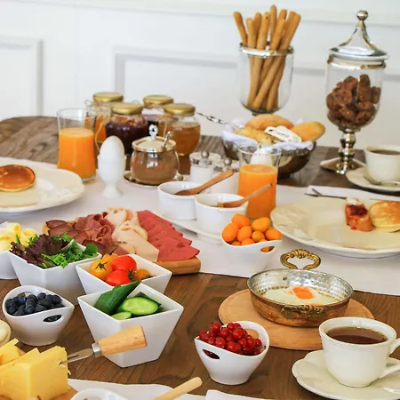 Ena Boutique & Residences Otel 4*