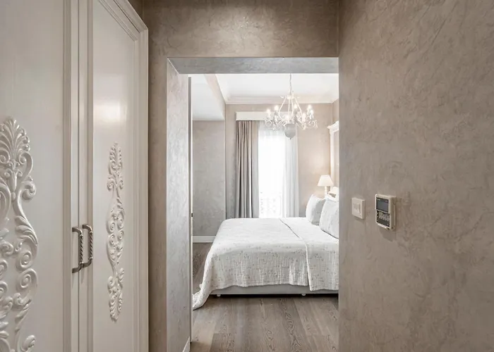 Ena Boutique & Residences 4*