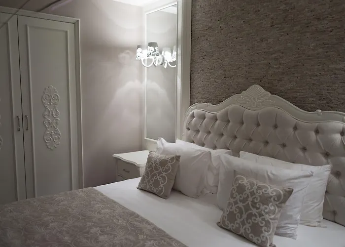 Ξενοδοχείο Ena Boutique & Residences 4*