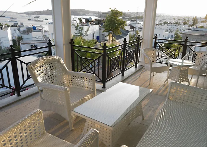 Hotell Ena Boutique & Residences